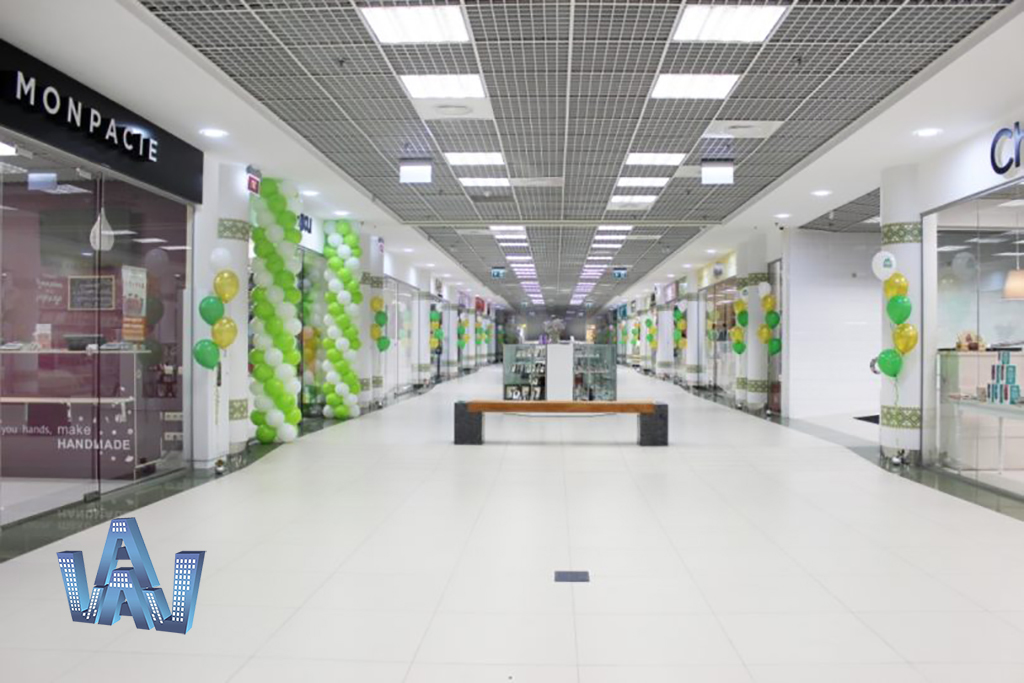 Скляні перегородки в торговому центрі Метроград