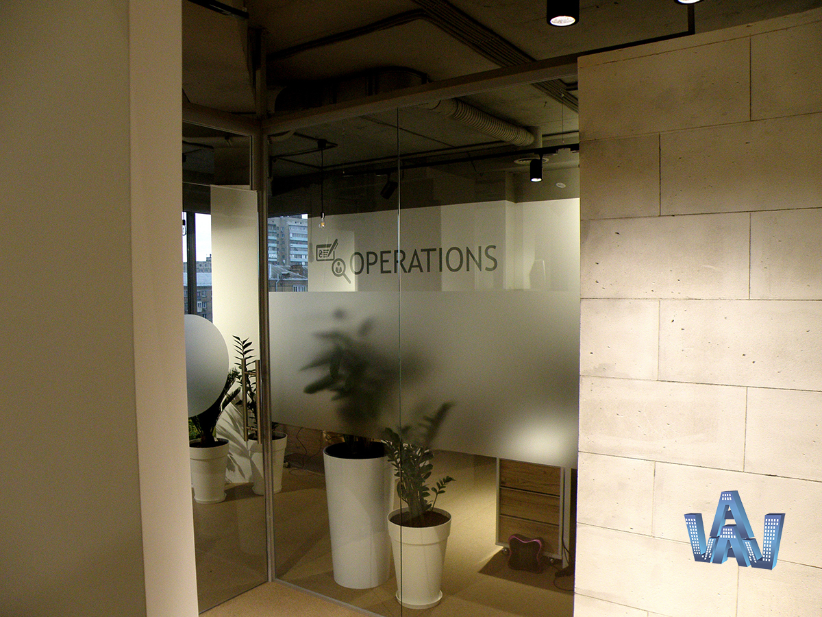 Скляні перегородки та огорожа для IDEALS