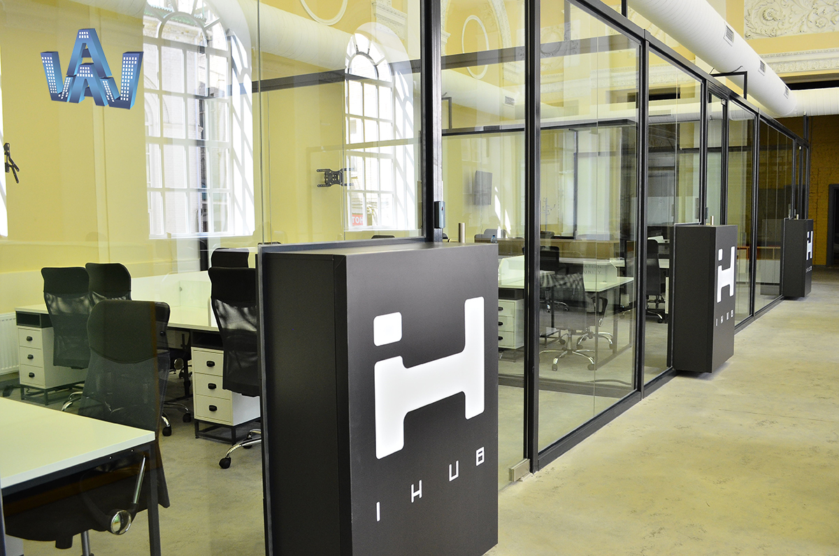 скляні та офісні перегородки IHUB